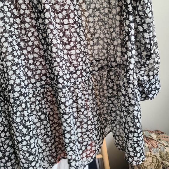 Floral tunic blouse - Picture 6 of 7